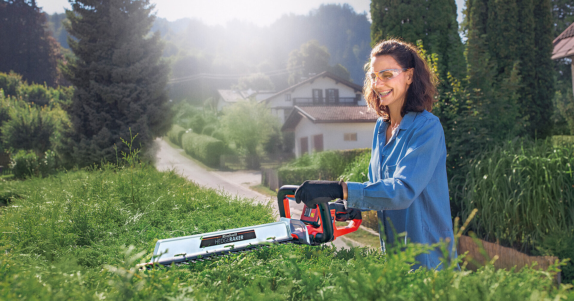 Hedge trimmers from Einhell for your garden!