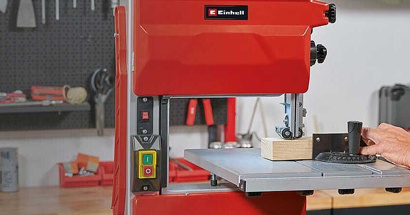 Мощни лентови триони от Einhell